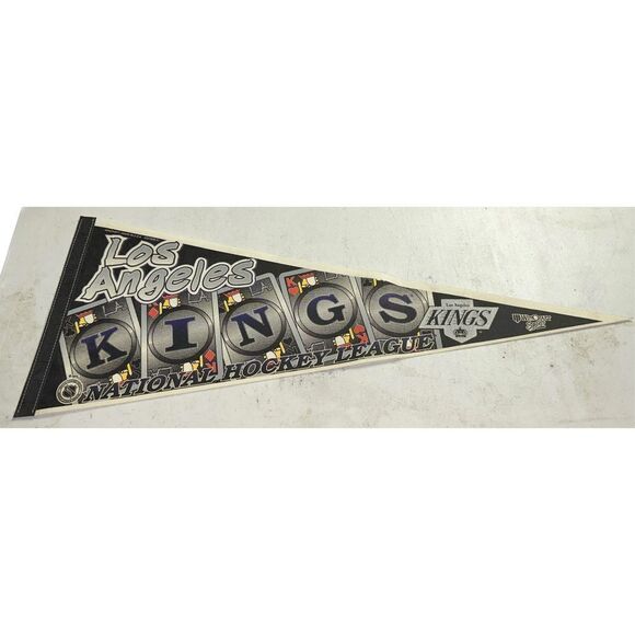 NHL‎ Los Angeles Kings Vintage 1990's Wincraft Team Logo Hockey Pennant - Picture 1 of 4